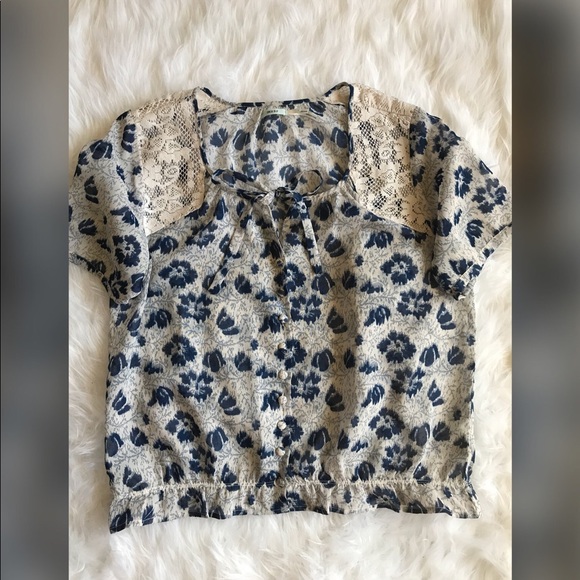 Urban Outfitters Tops - SOLD: Kimchi Blue (Urban Outfitters) Blouse